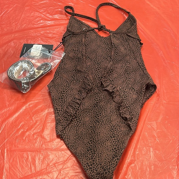 Nicholas Ruffle One Piece - Picture 3 of 4